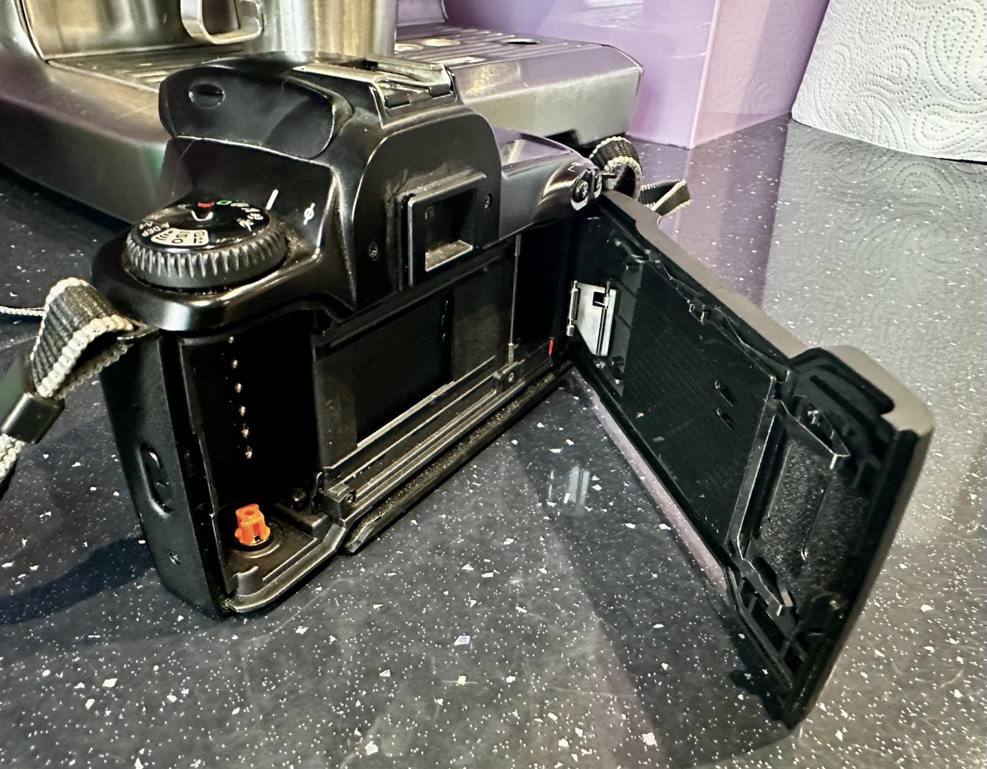 Canon EOS 3000 – Foxes Den