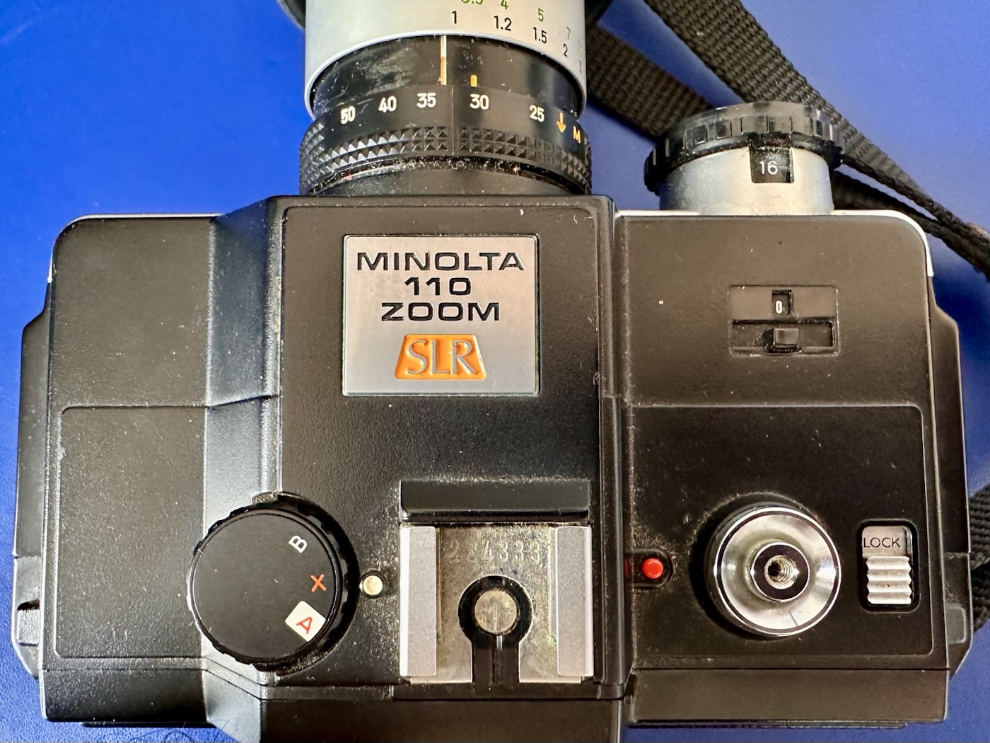 Minolta 110 zoom Mk1 SLR – Foxes Den