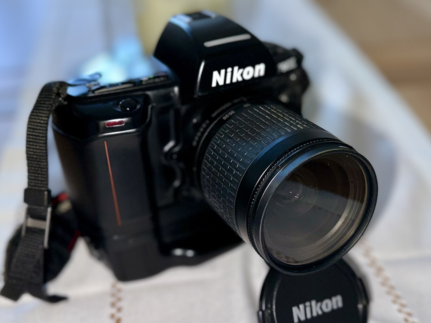 Nikon F90x 35mm SLR Film Camera and MB10 battery grip – Foxes Den